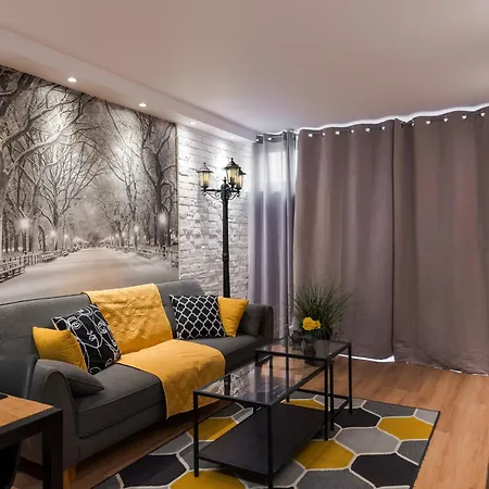 Apartment Park Mirowski Stylish Warsaw
