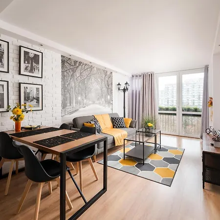Apartment Park Mirowski Stylish